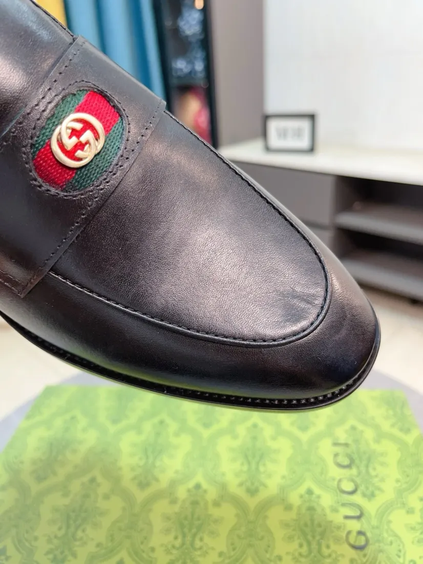 Men's Men's Shoes 💰458🌹🌹【GUCCI】The most popular classic Gucci leather shoes. Synchronized with the official website, the upper is made of Italian open-edge pig ostrich pattern➕cow leather lining, with unique brand and unique craftsmanship. Highlighting the hot style of the new year. Stop hesitating, stop wandering, get it now. Number: 38--44, 45 46 can be customized